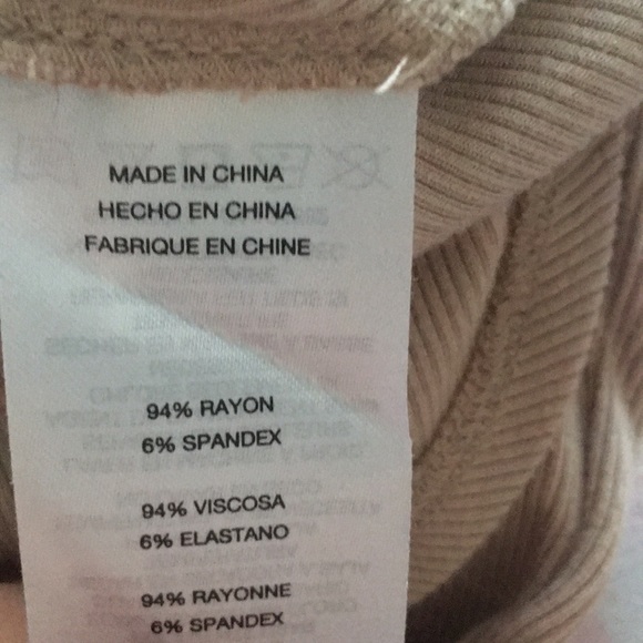 bebe V-Neck 3/4 sleeve rib knit top - Picture 11 of 13